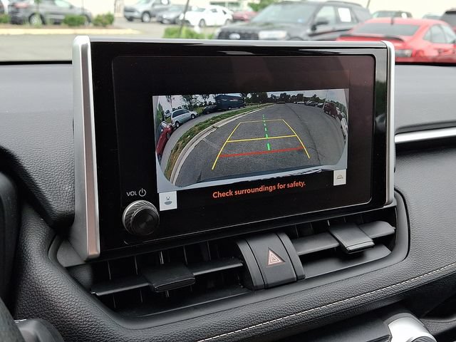 Used 2024 Toyota RAV4 XLE AWD/4WD image 13