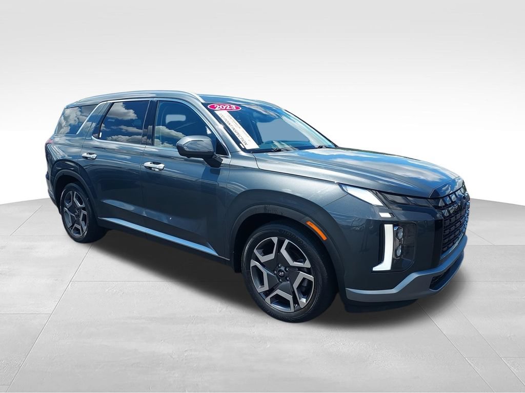 Used 2023 Hyundai Palisade SEL AWD/4WD image 2
