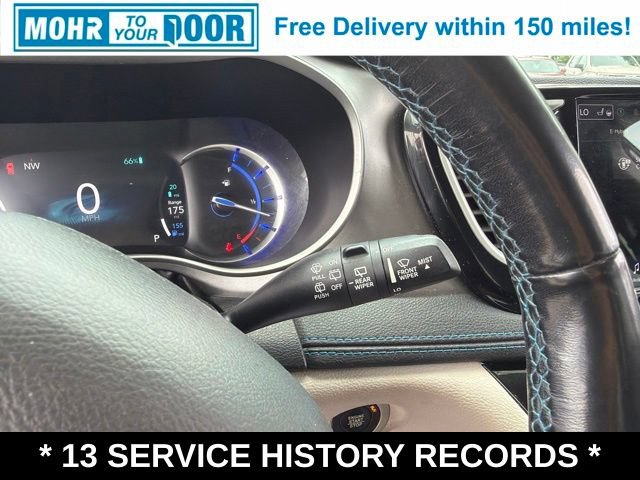 Used 2021 Chrysler Pacifica Touring-L FWD image 19