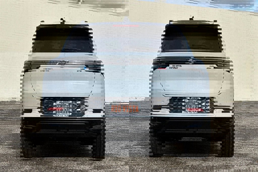 New 2026 Chevrolet Equinox EV RS image 5