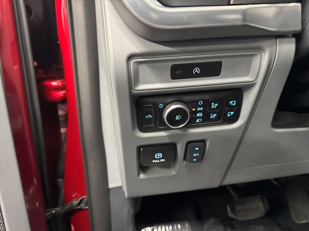 Used 2025 Ford F150 Lariat w/ Equipment Group 501A Mid AWD/4WD image 37