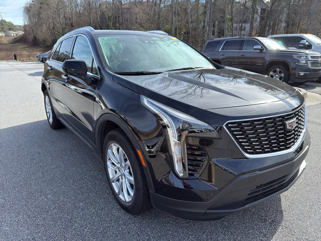 Used 2023 Cadillac XT4 Luxury image 3