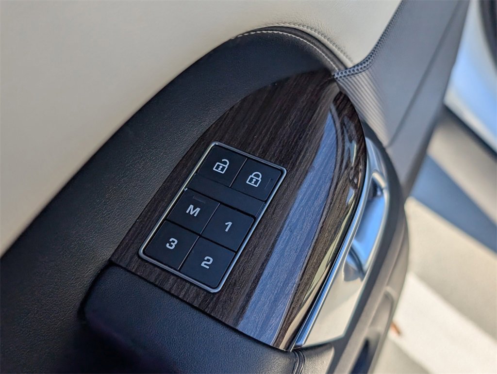 Used 2022 Land Rover Range Rover Sport HSE Silver Edition image 11