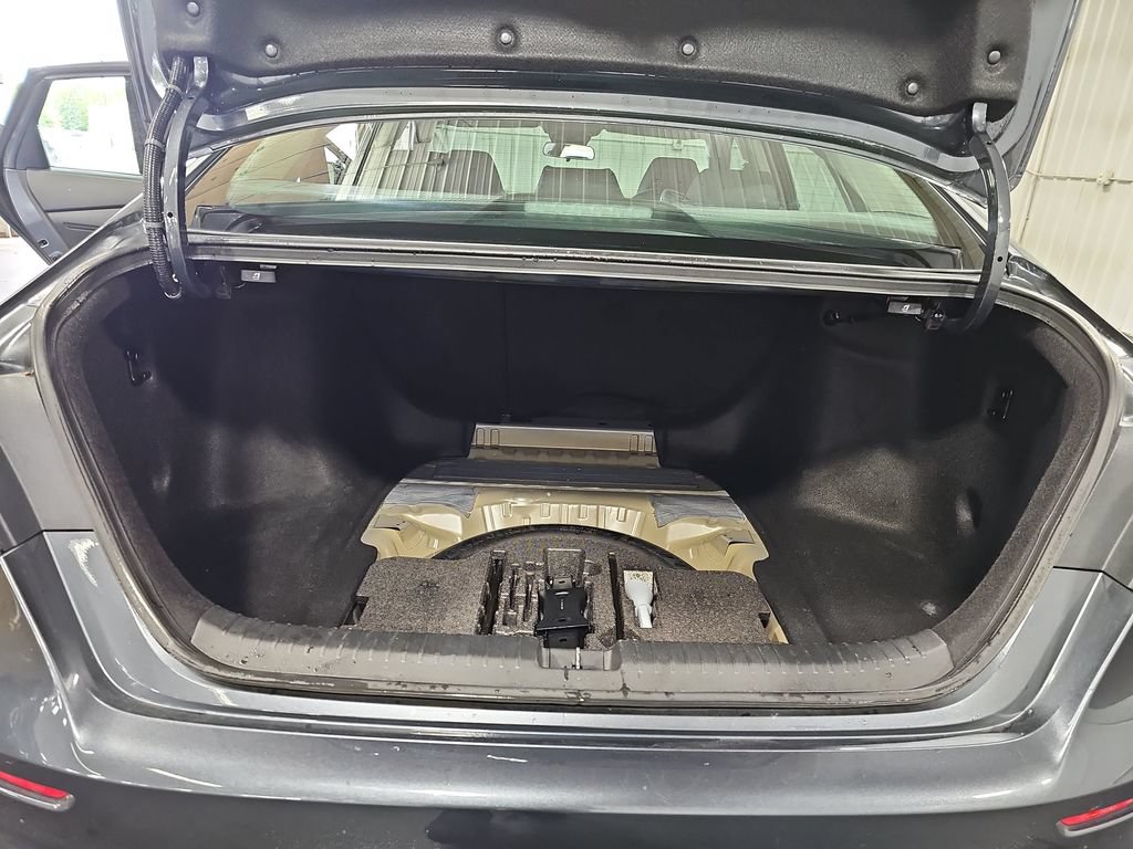Used 2025 Honda Accord SE image 12