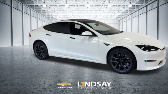 Used 2021 Tesla Model S Plaid image 3