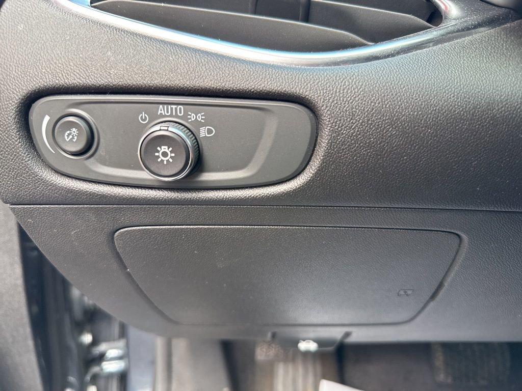Used 2019 Chevrolet Malibu LT FWD image 40