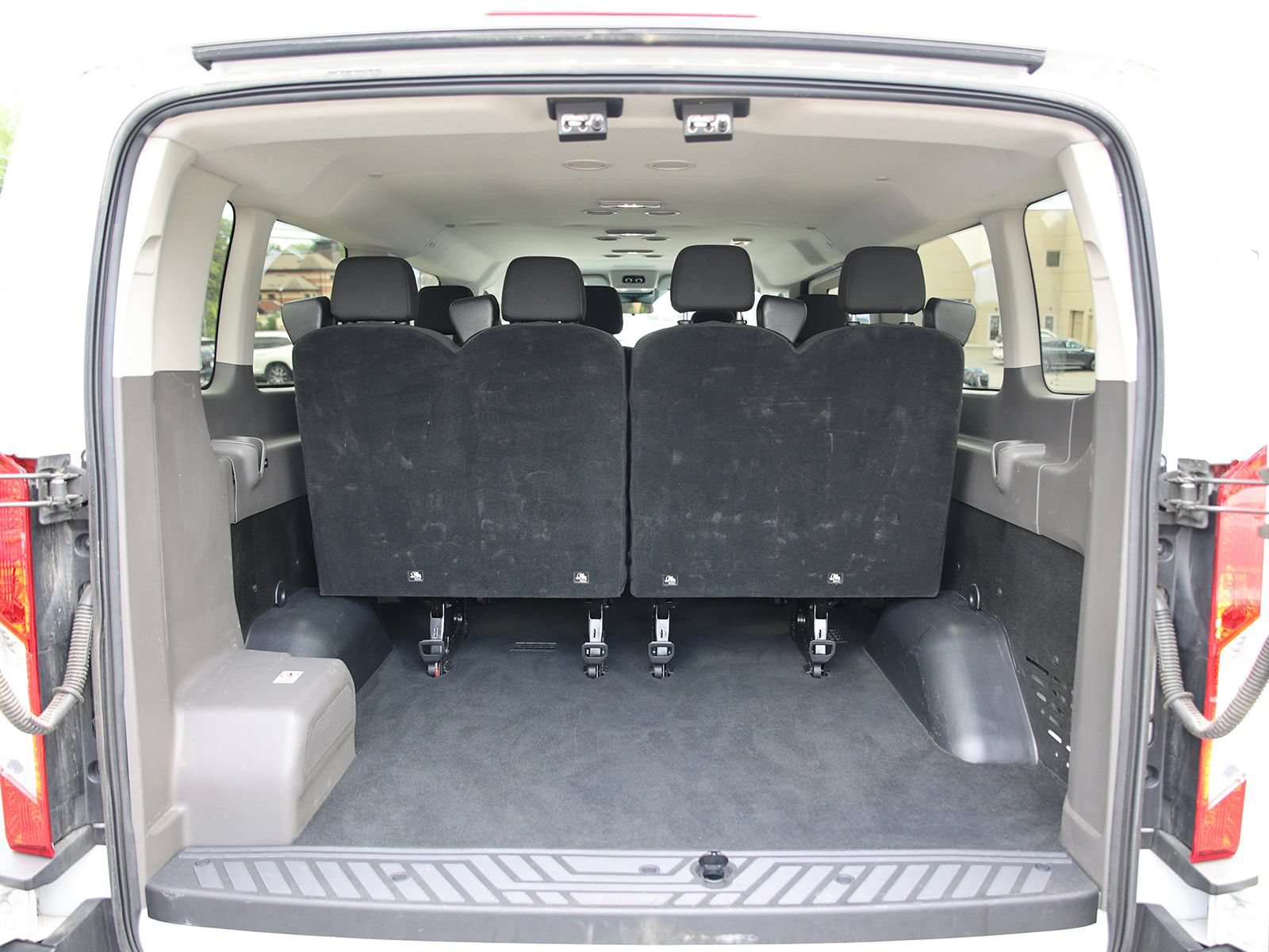 Used 2025 Ford Transit 350 XLT RWD image 14