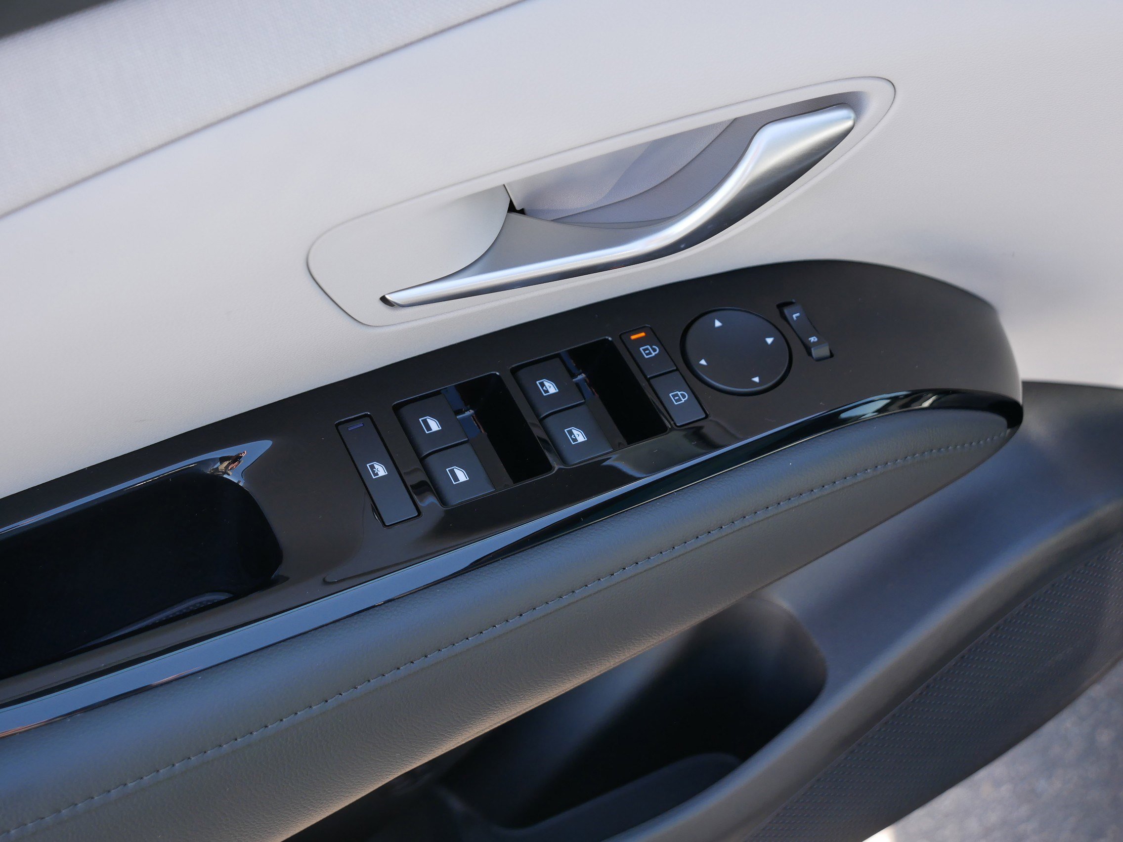 Certified 2025 Hyundai Tucson Limited image 19