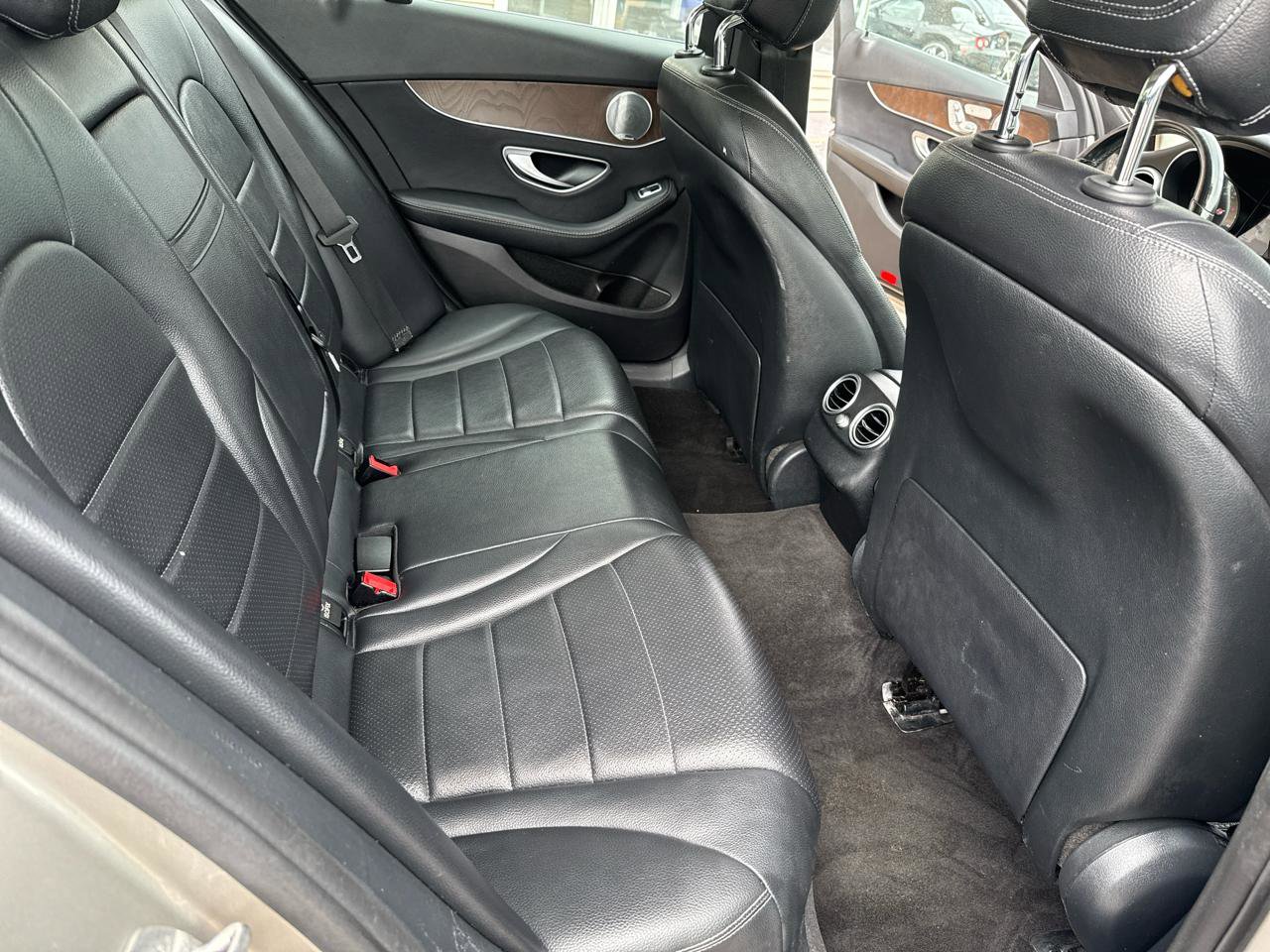 Used 2020 Mercedes-Benz C 300 4MATIC Sedan w/ Premium Package image 24