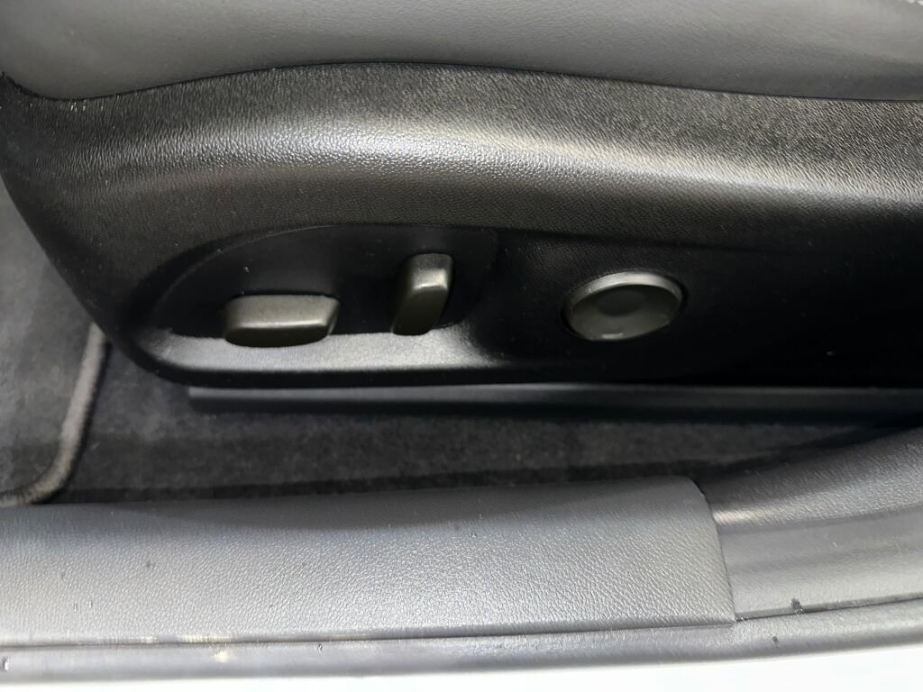 Certified 2026 Cadillac CT4 Premium Luxury image 6