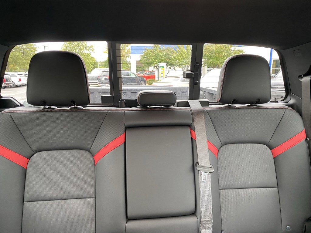 Used 2024 Chevrolet Colorado Z71 w/ Z71 Convenience Package 2 image 34