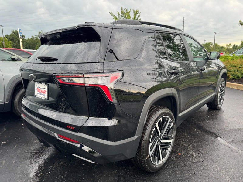 New 2027 Chevrolet Equinox RS w/ Safety and Technology Package FWD image 3