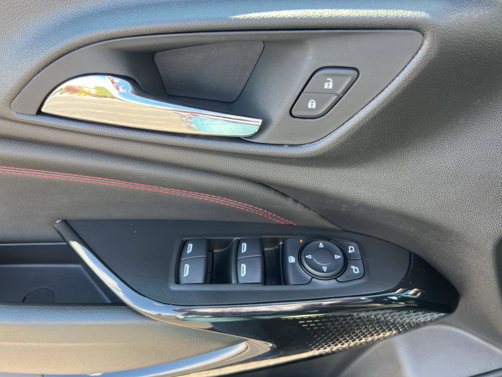 New 2026 Chevrolet Trax RS image 18