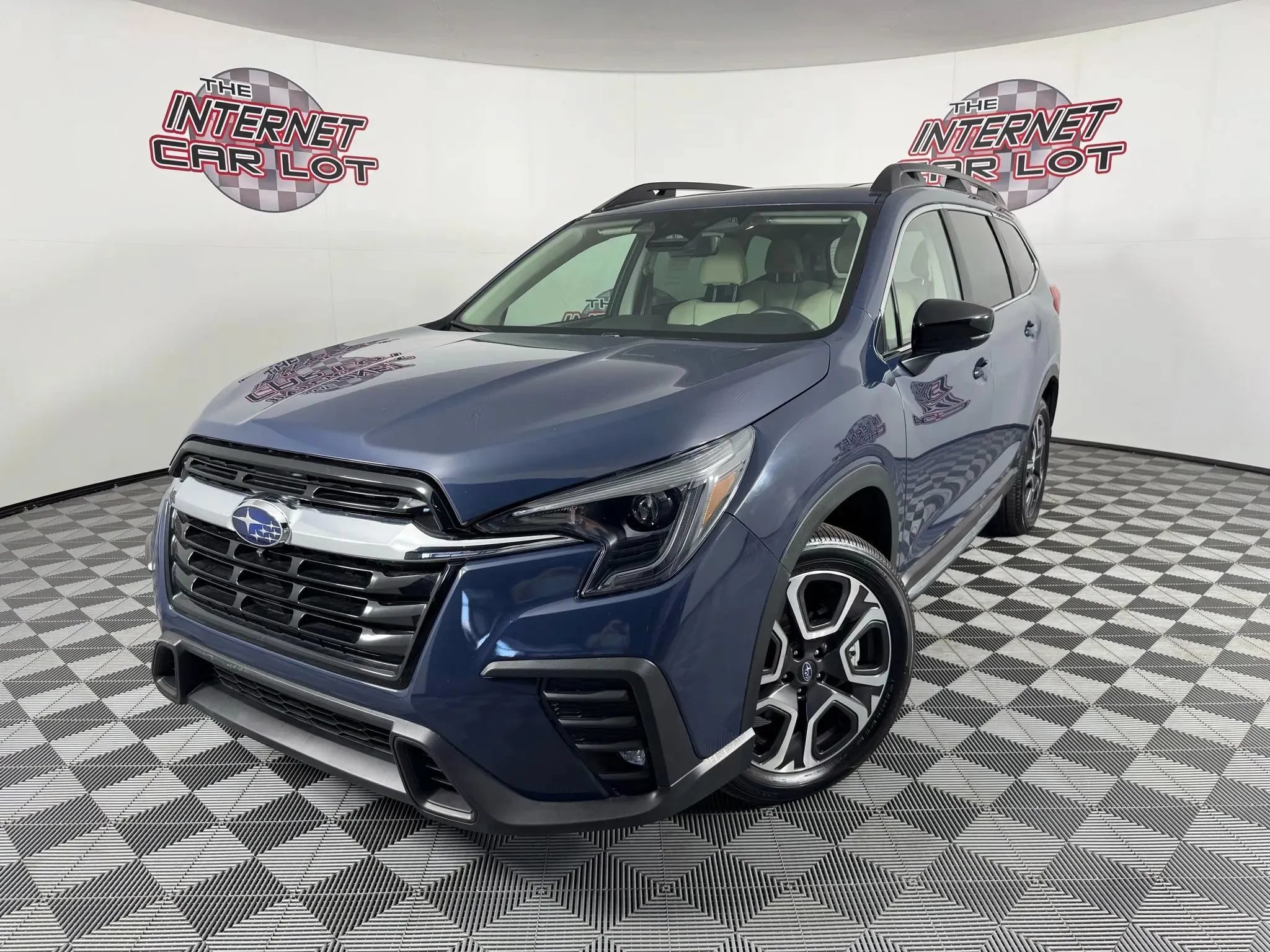 Used 2024 Subaru Ascent Limited w/ Technology Package