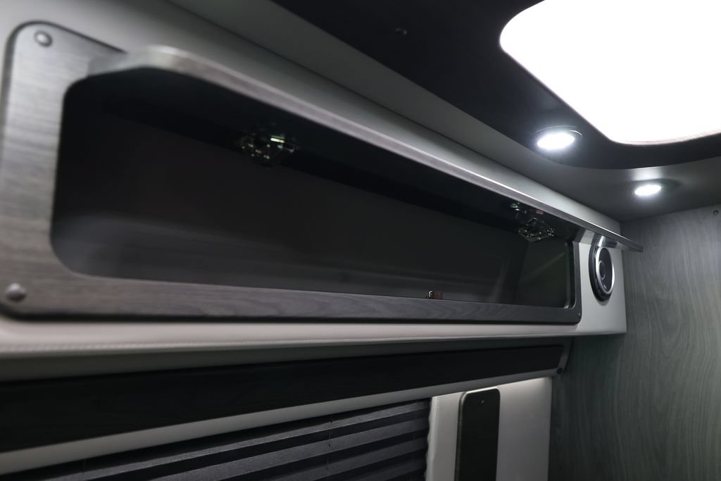 Used 2023 Mercedes-Benz Sprinter 3500 image 26