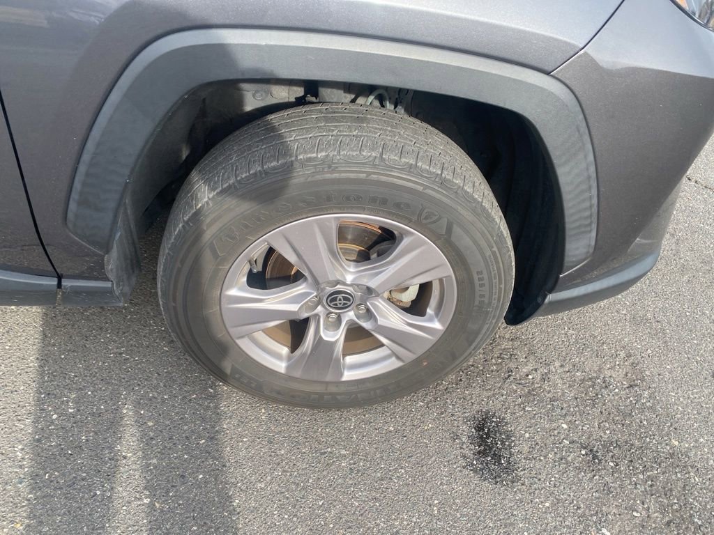 Used 2023 Toyota RAV4 XLE image 9