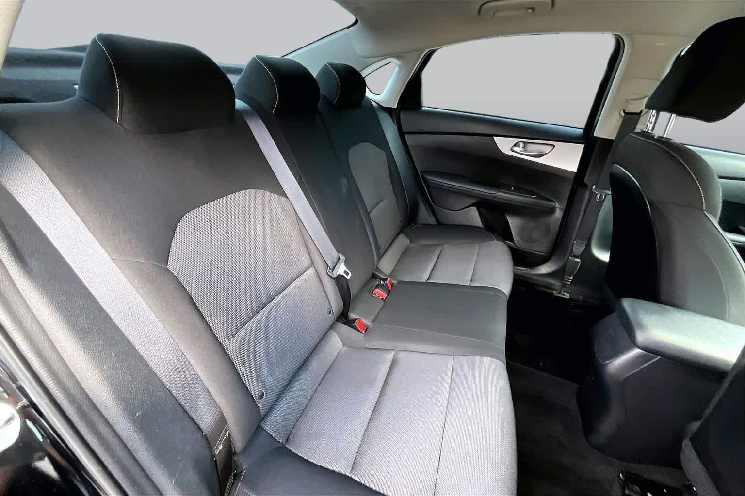 Certified 2024 Kia Forte LXS w/ LXS Technology Package FWD image 19