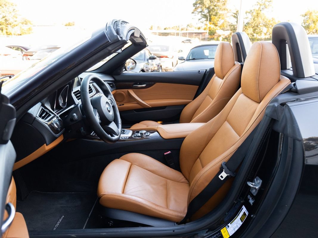 Used 2011 BMW Z4 sDrive35is RWD image 21