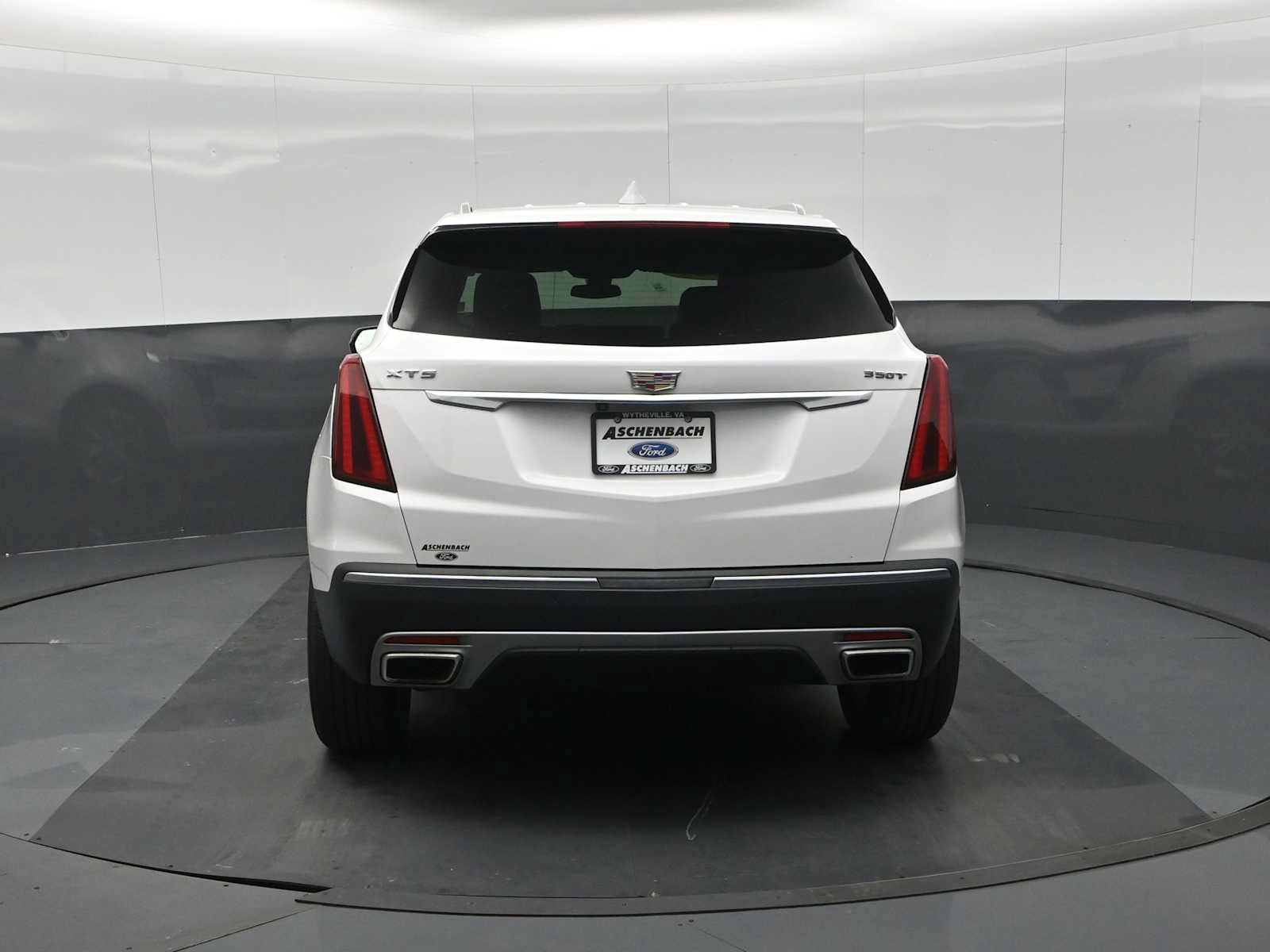 Used 2024 Cadillac XT5 Premium Luxury FWD image 7