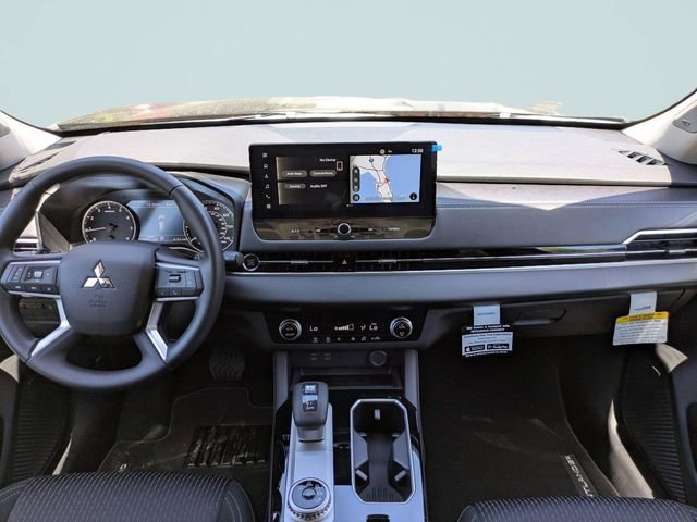 New 2026 Mitsubishi Outlander ES FWD image 19