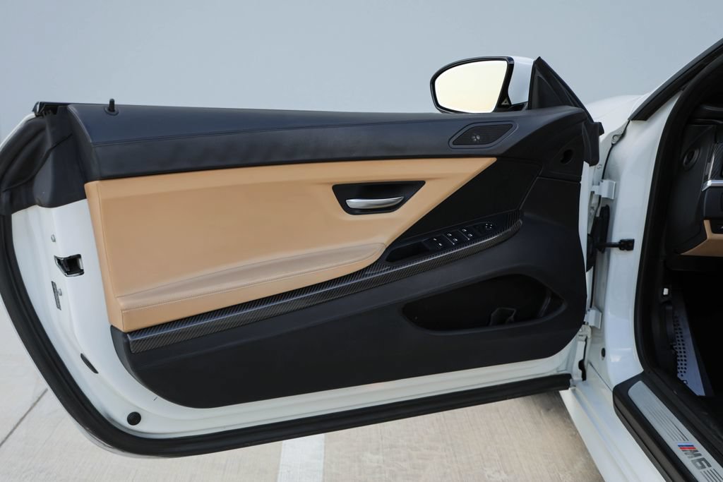 Used 2012 BMW M6 Convertible RWD image 17