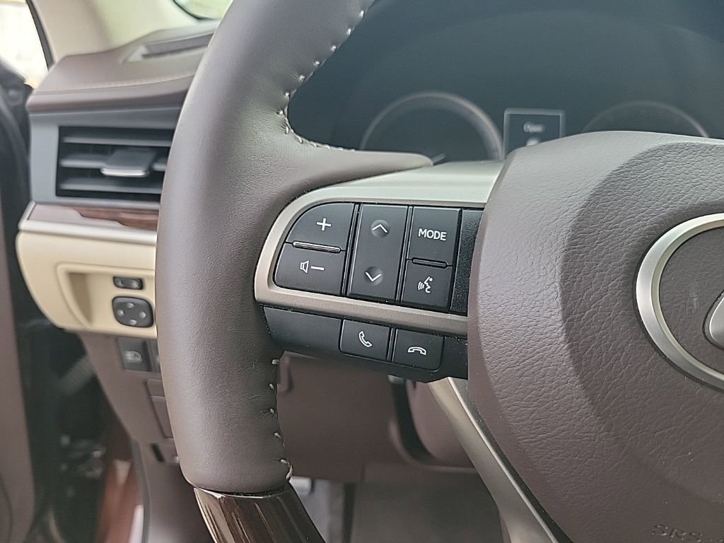 Used 2017 Lexus ES 350 w/ Navigation System Package FWD image 23