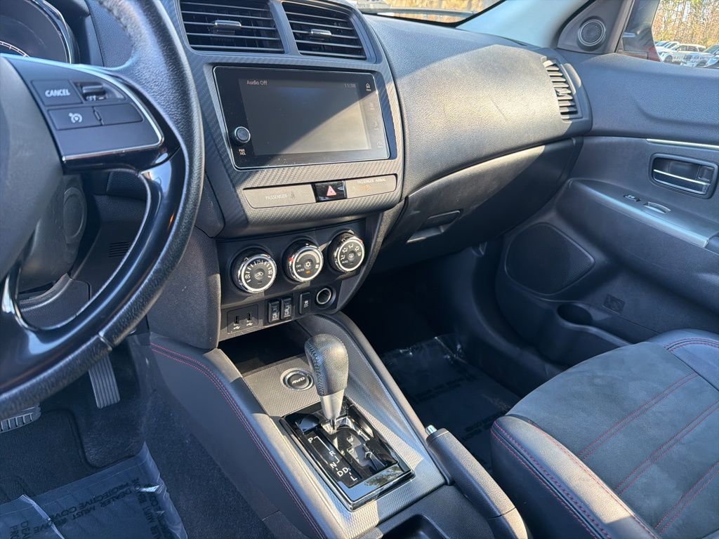 Used 2018 Mitsubishi Outlander Sport SE image 15