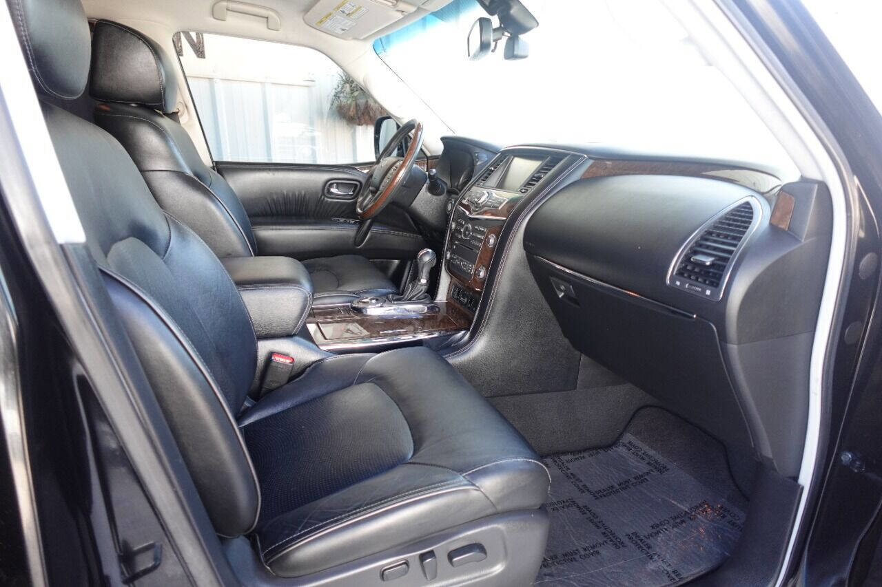 Used 2016 INFINITI QX80 Base 4dr SUV w/ 22" Wheel Package image 17