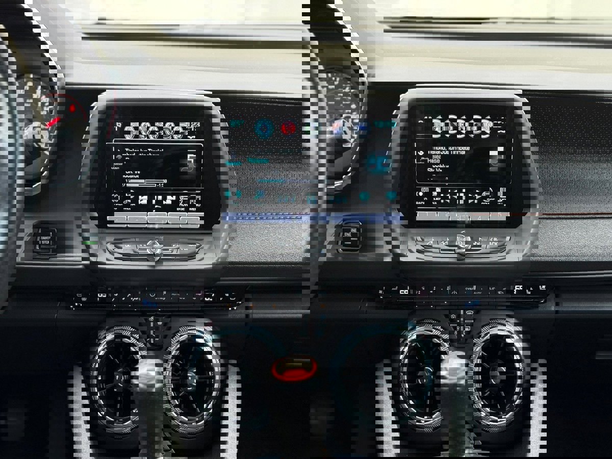 Used 2017 Chevrolet Camaro SS w/ 50th Anniversary Edition image 23