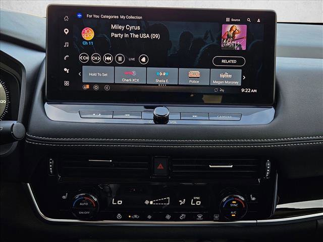 Used 2024 Nissan Rogue SL image 12