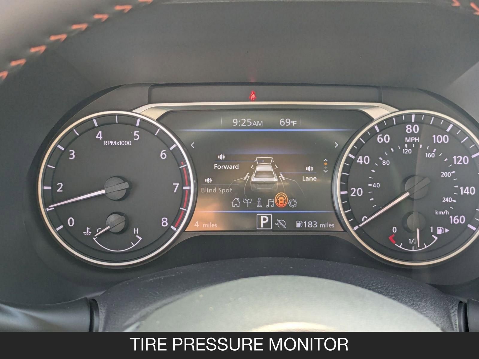 Used 2025 Nissan Sentra SR image 19