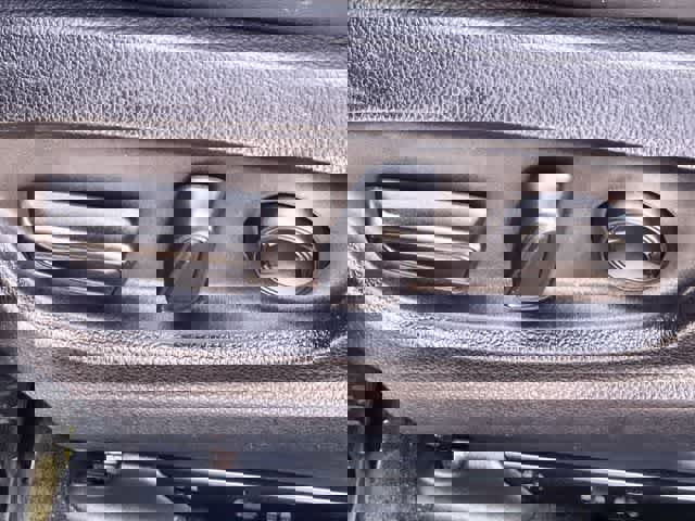 Used 2020 Toyota Prius Prime Limited image 31