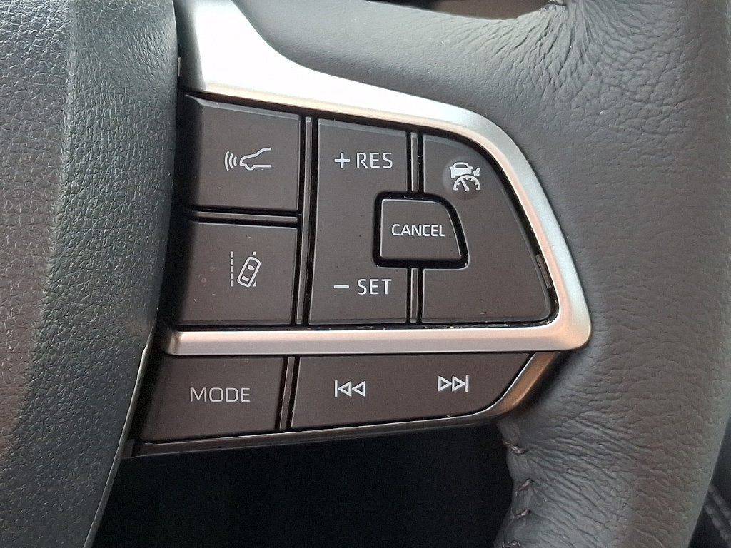 Certified 2026 Toyota Sienna XLE AWD/4WD image 23