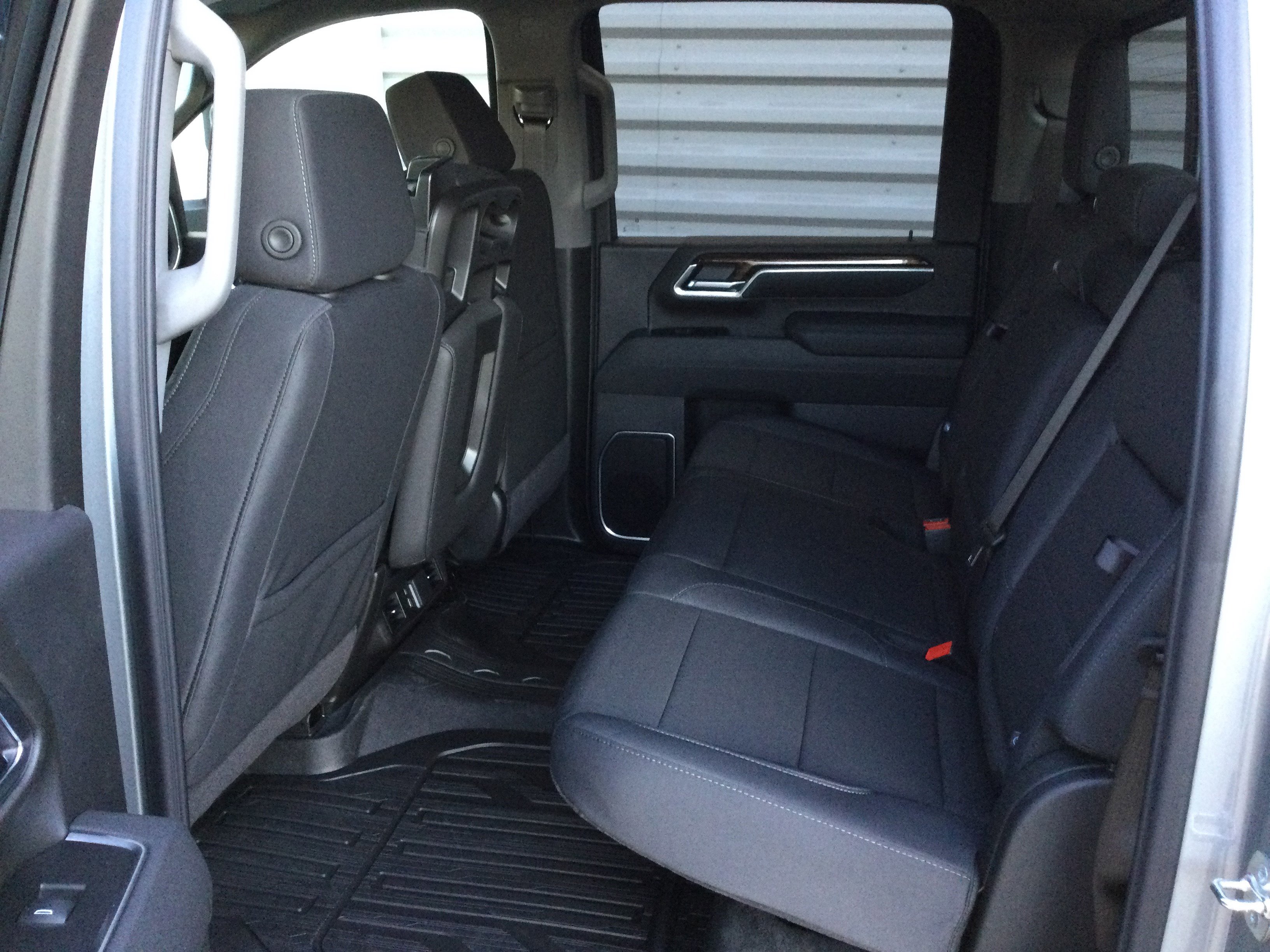 New 2026 GMC Sierra 2500 SLE w/ SLE Value Package; image 8