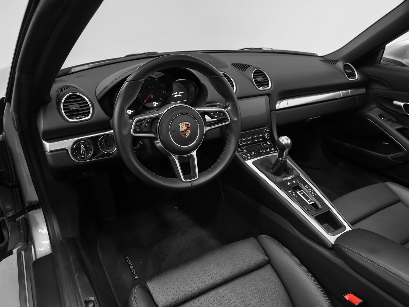 Used 2021 Porsche 718 Boxster image 45