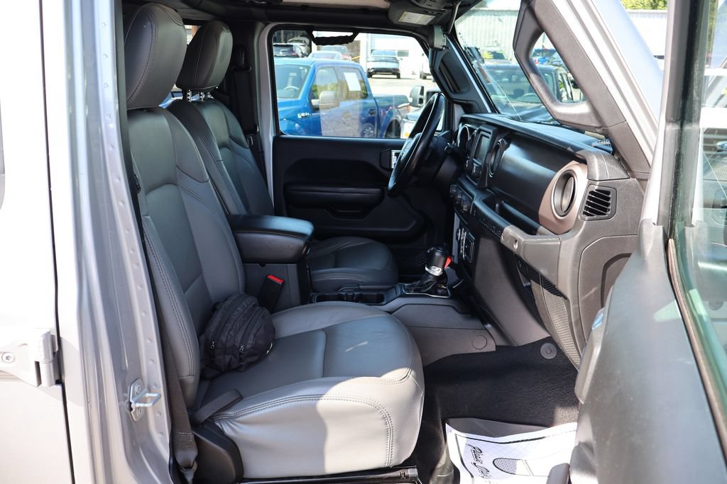 Used 2018 Jeep Wrangler Unlimited Sport S AWD/4WD image 24