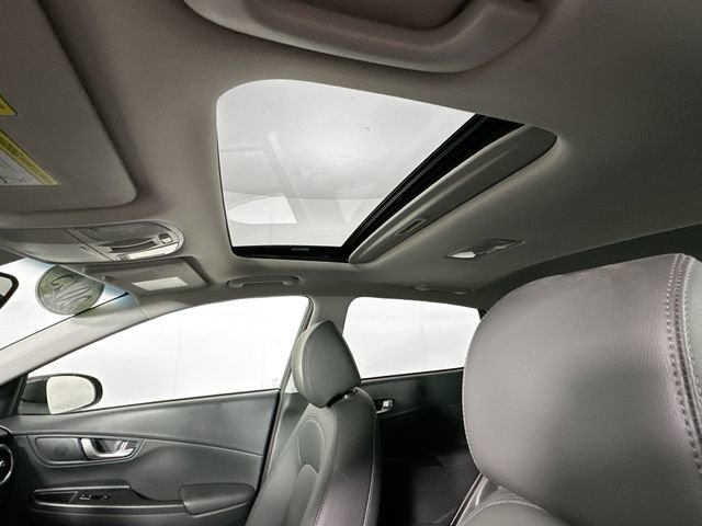 Used 2023 Hyundai Kona Limited AWD/4WD image 20