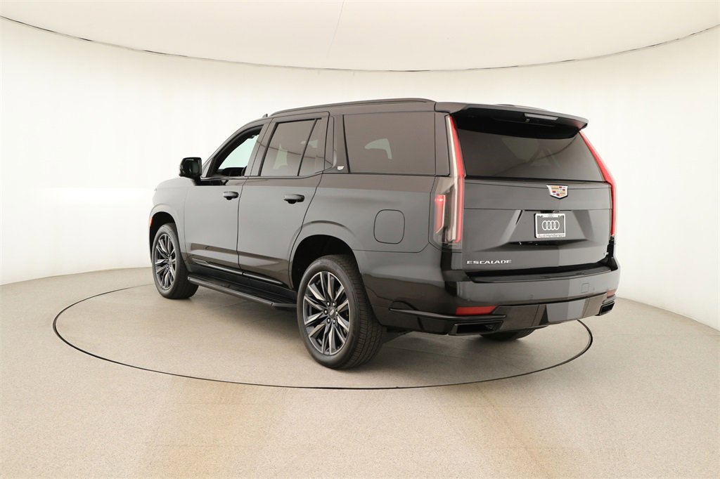 Used 2023 Cadillac Escalade Sport image 4