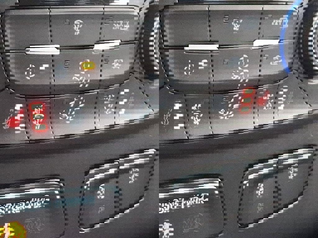 Certified 2019 Ford Escape SE image 25