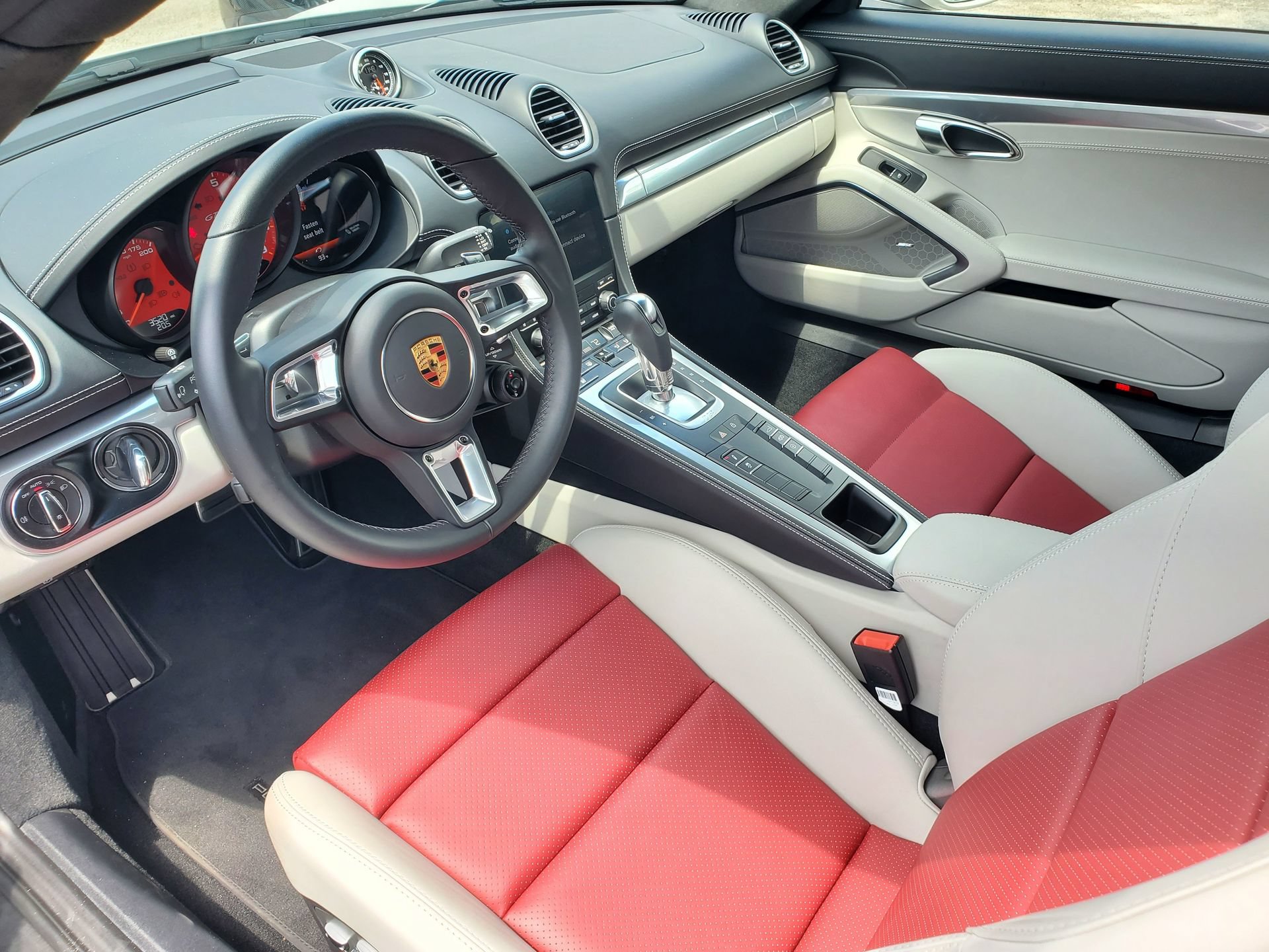 Used 2025 Porsche 718 Cayman GTS RWD image 11
