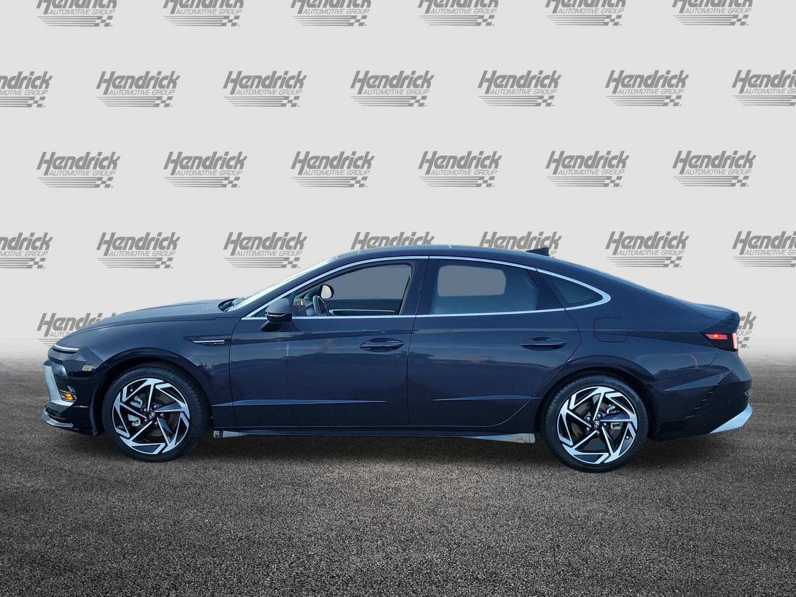Used 2024 Hyundai Sonata SEL w/ Convenience Package FWD image 4