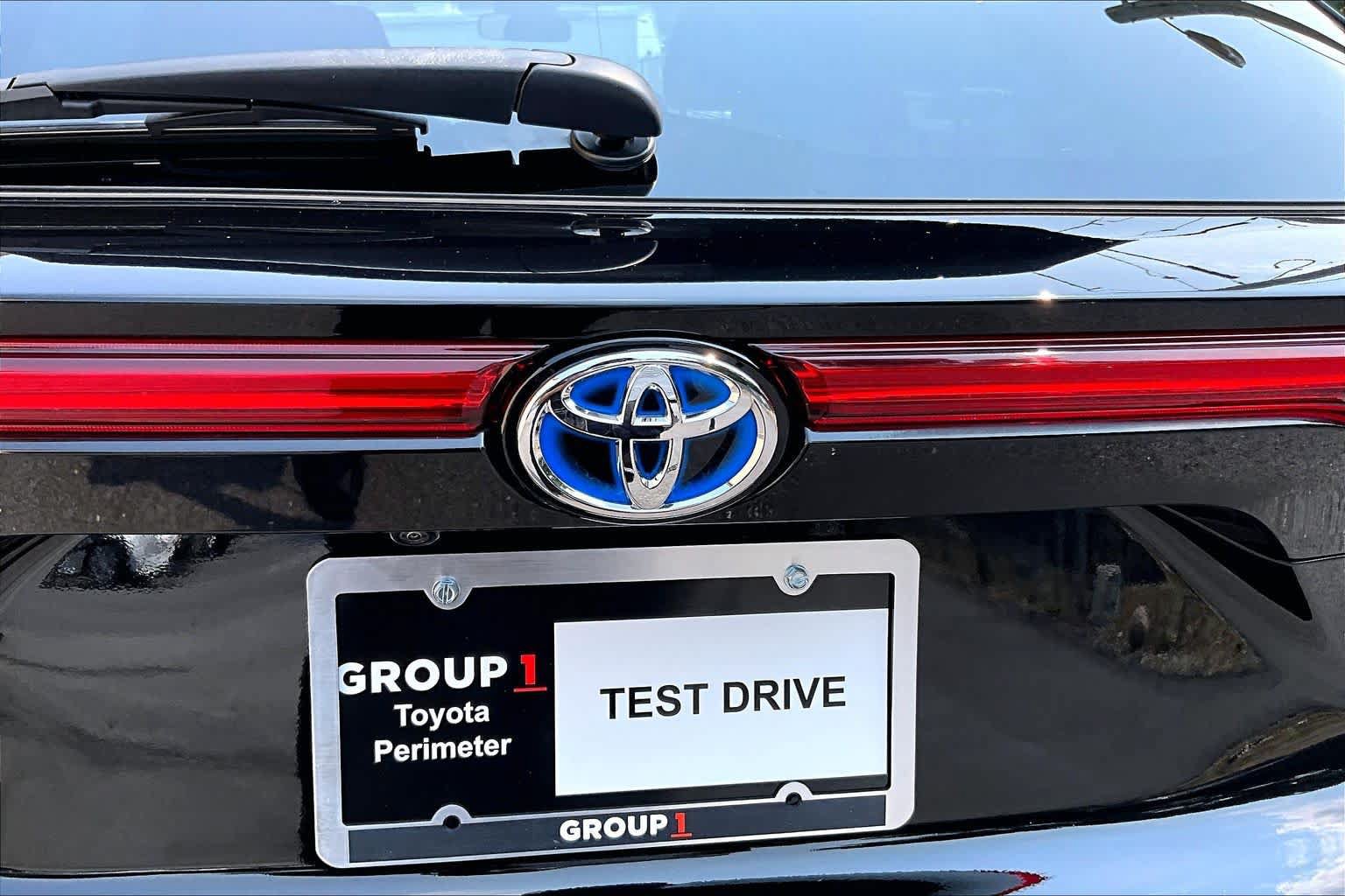 Certified 2024 Toyota Venza LE AWD/4WD image 31