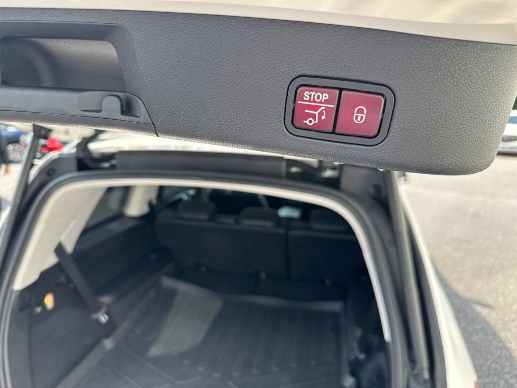 Used 2018 Mercedes-Benz GLS 550 4MATIC image 11