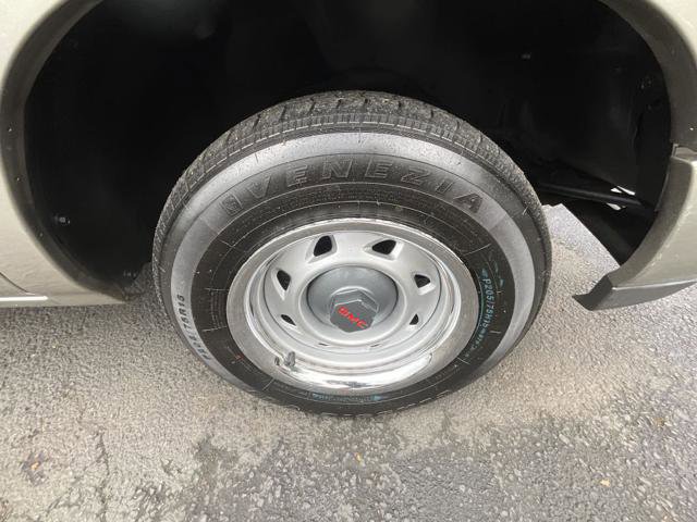 Used 2000 GMC Sonoma SL RWD image 19
