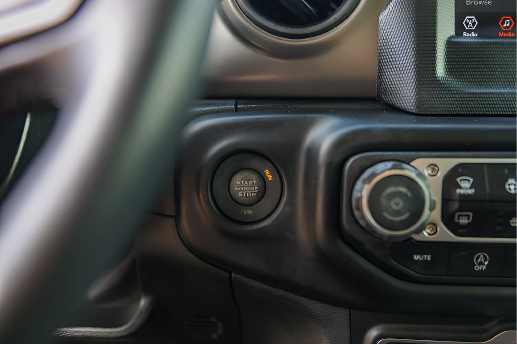 Used 2023 Jeep Wrangler Sport AWD/4WD image 22