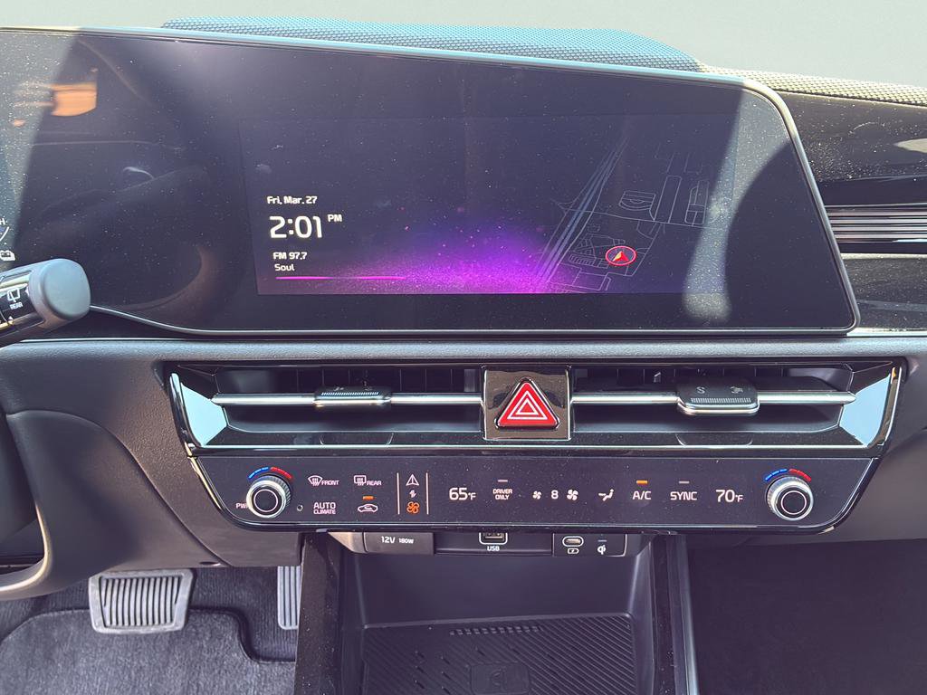 New 2025 Kia Niro EX image 29