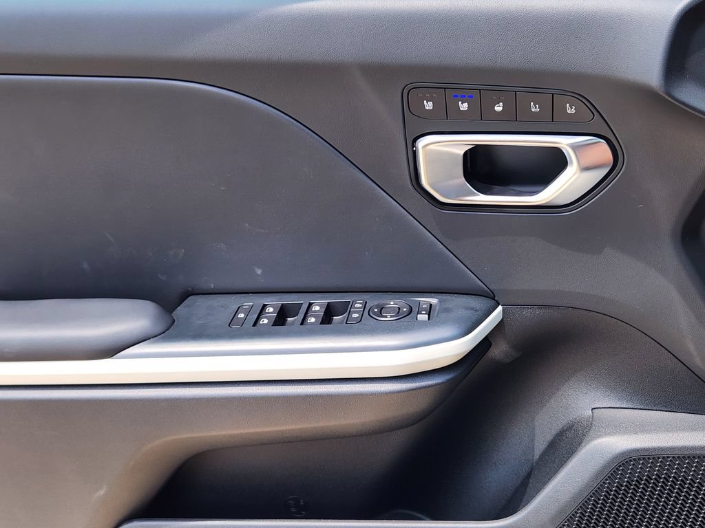 New 2026 Kia K4 GT-Line w/ GT-Line Premium Package FWD image 6