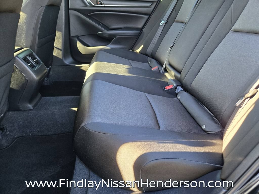 Used 2018 Honda Accord EX image 12