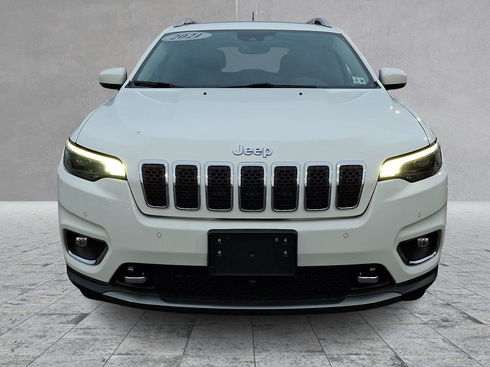 Used 2021 Jeep Cherokee Limited w/ Elite Package image 3
