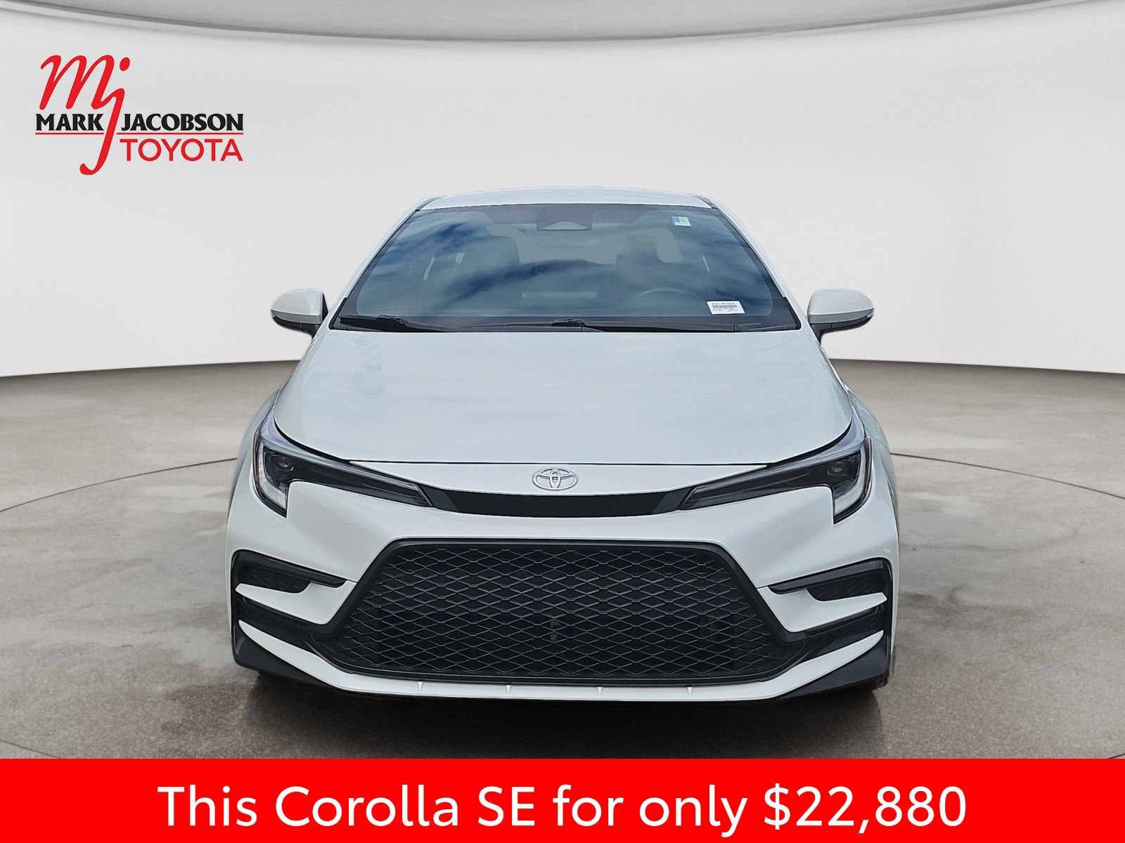 Used 2023 Toyota Corolla SE FWD image 3